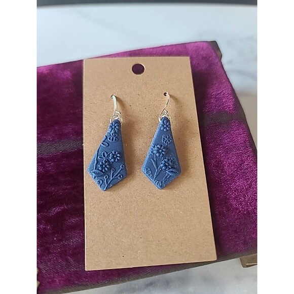 Polymer Clay Blue Floral Dangling Pierced Earrings New - Picture 2 of 10
